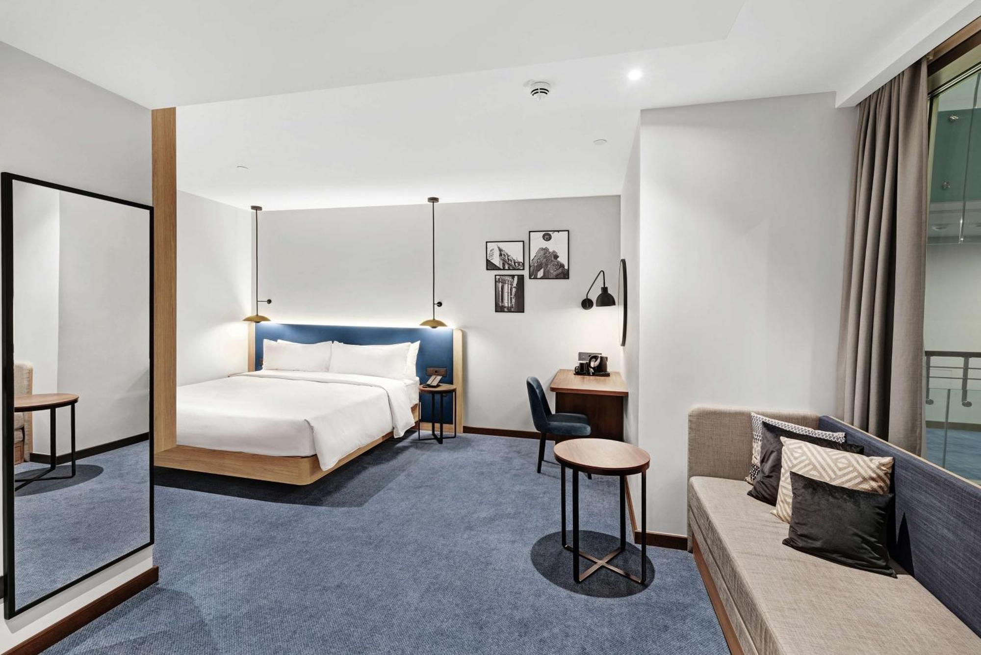 Hilton Garden Inn Riga Old Town Luaran gambar